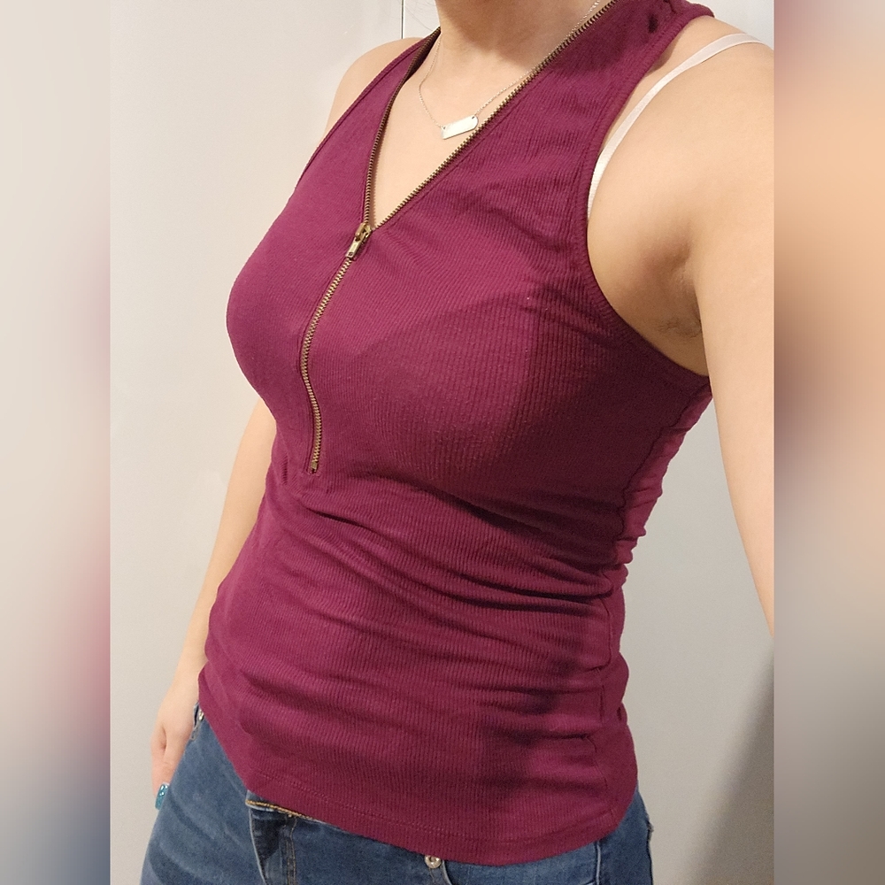 Sm Burgundy Tank top w/ adjustable zipper